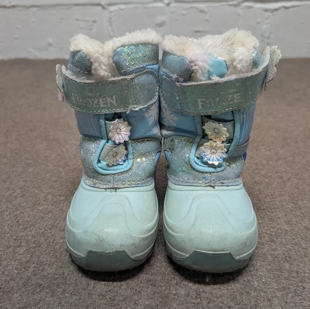 Disney Frozen Winter Boots with Light Up Bottoms Anna Elsa Olaf Girls/Baby Sz 7